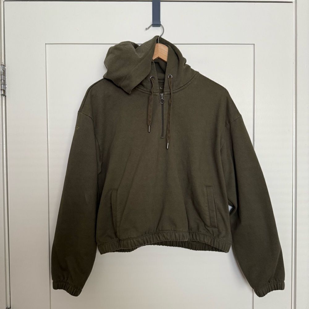Tesla Sweatshirt Hoodie Womens Sz L Olive Green Cropped Logo Spellout Elon Car